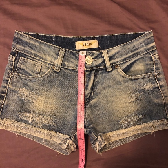 Denim shorts - Picture 4 of 4